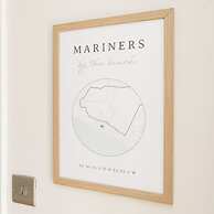 Mariners Stylish Beachside Getaway With Sea Views