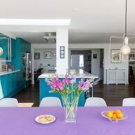 Vibrant Seafront Home With Seasonal Pool