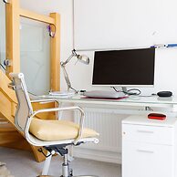 Vibrant Seafront Home With Seasonal Pool