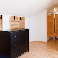 Vibrant Seafront Home With Seasonal Pool