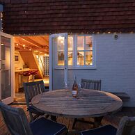 Stylist Split Level 2 Bed With Parking