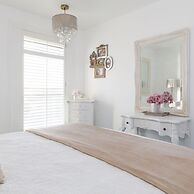 Two Bed Seafront Escape in East Wittering