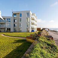 Two Bed Seafront Escape in East Wittering