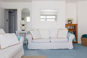 Two Bed Seafront Escape in East Wittering