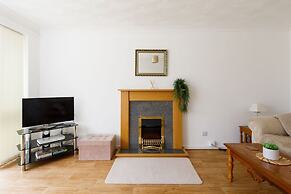 Seaside Retreat 2 Mins to Beach