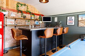 Tranquil Luxe in Country Cottage