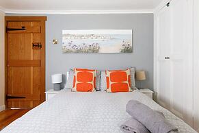 Tranquil Luxe in Country Cottage