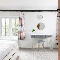 Tranquil Luxe in Country Cottage