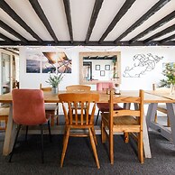 Tranquil Luxe in Country Cottage