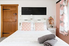 Tranquil Luxe in Country Cottage