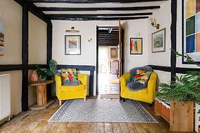 Tranquil Luxe in Country Cottage
