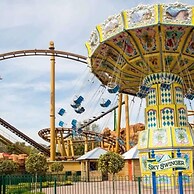 Serene Riverside 6BR Luxury Retreat in Curdridge