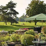 Serene Riverside 6BR Luxury Retreat in Curdridge