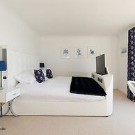 The Sea House - Ultimate Seafront Living Sunsets