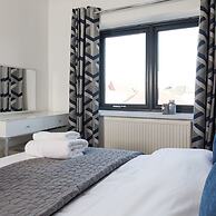 The Sea House - Ultimate Seafront Living Sunsets