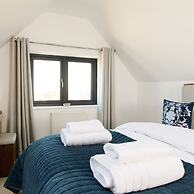 The Sea House - Ultimate Seafront Living Sunsets