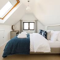 The Sea House - Ultimate Seafront Living Sunsets