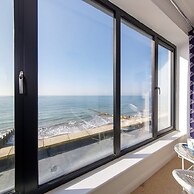 The Sea House - Ultimate Seafront Living Sunsets