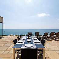 The Sea House - Ultimate Seafront Living Sunsets