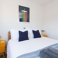 Coastal Retreat for 6 Close to Beaches