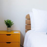 Coastal Retreat for 6 Close to Beaches