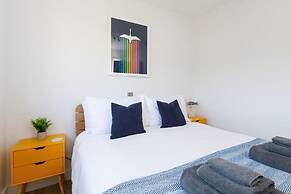 Coastal Retreat for 6 Close to Beaches