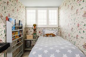 Impressive Country Estate Sleeps 17