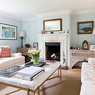 Impressive Country Estate Sleeps 17