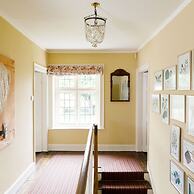 Impressive Country Estate Sleeps 17