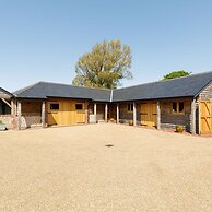 Impressive Country Estate Sleeps 17