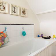 Impressive Country Estate Sleeps 17