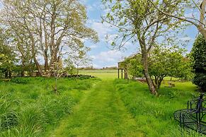 Impressive Country Estate Sleeps 17