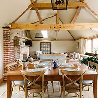 Impressive Country Estate Sleeps 17