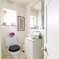 Impressive Country Estate Sleeps 17