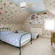 Impressive Country Estate Sleeps 17