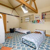 Impressive Country Estate Sleeps 17