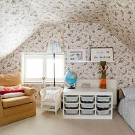 Impressive Country Estate Sleeps 17