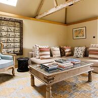 Impressive Country Estate Sleeps 17