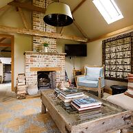 Impressive Country Estate Sleeps 17