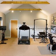 Impressive Country Estate Sleeps 17