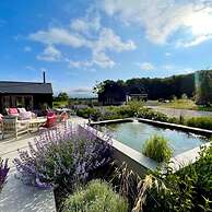 Luxury Countryside Haven for 10