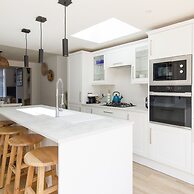 Stylish 2 Bed City Stay