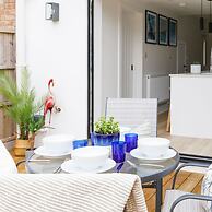 Stylish 2 Bed City Stay