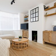 Stylish 2 Bed City Stay