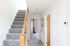 Beach House for 10 With hot tub Garden