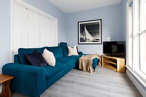 Chic 2-bed Seafront Haven Near Felpham Beach