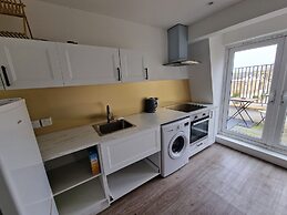 Impeccable 1-bed Apartment in London