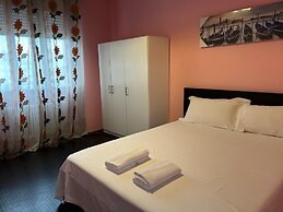 VENICE NIGHT13 DOUBLEROOM SHARED TOILETB