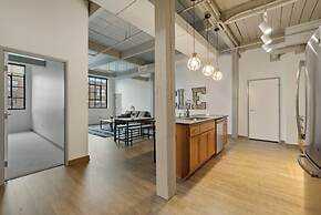 2125 Superior Living