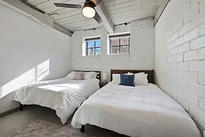 2125 Superior Living